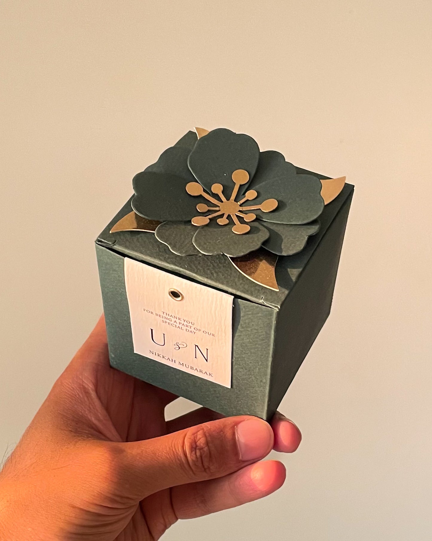 Luex Flower Bid box D003