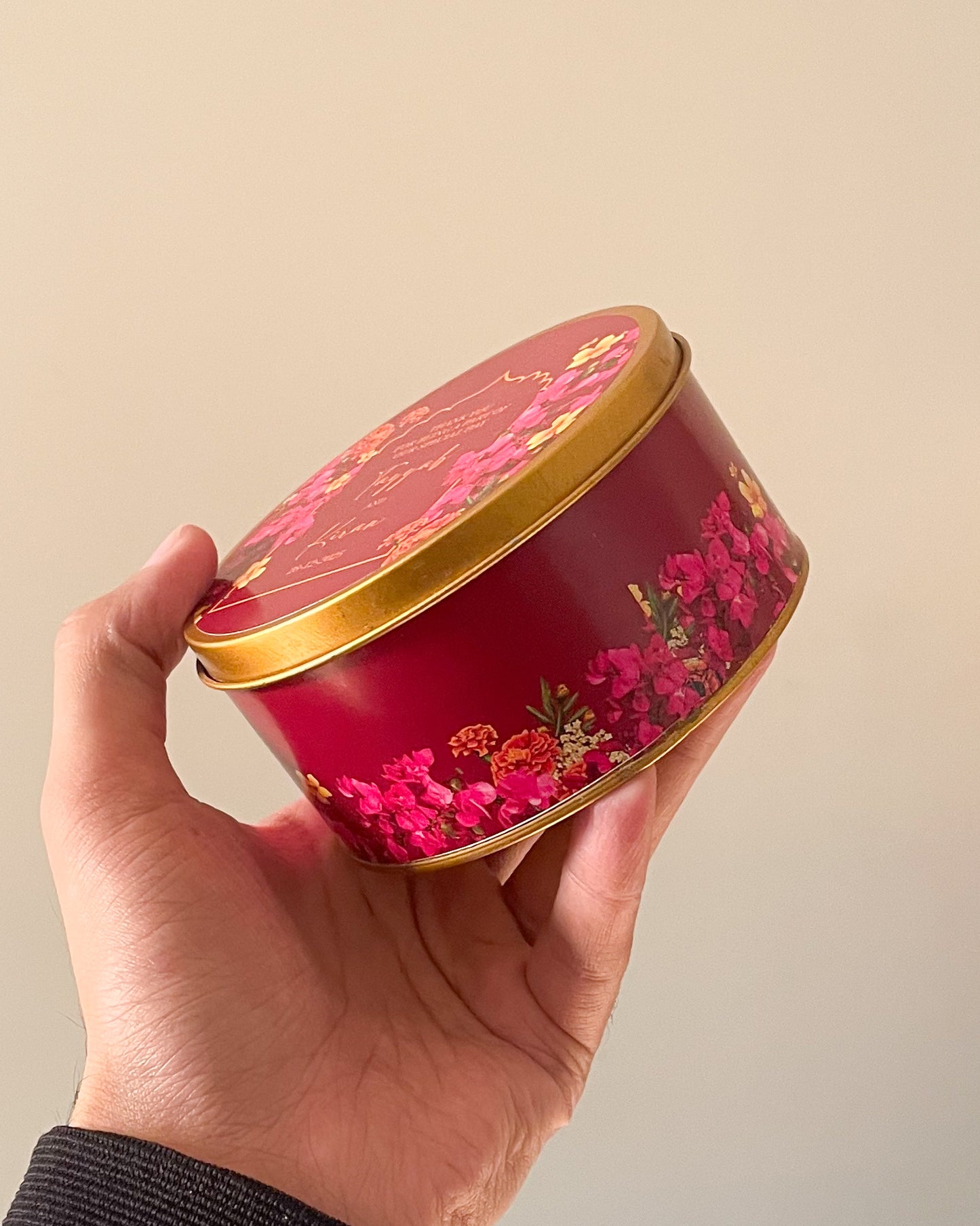 4 inch Round Tin Bid Box D007