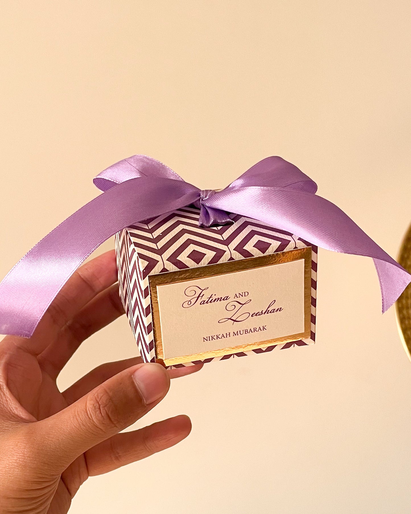 Ribbon Bow Box D003