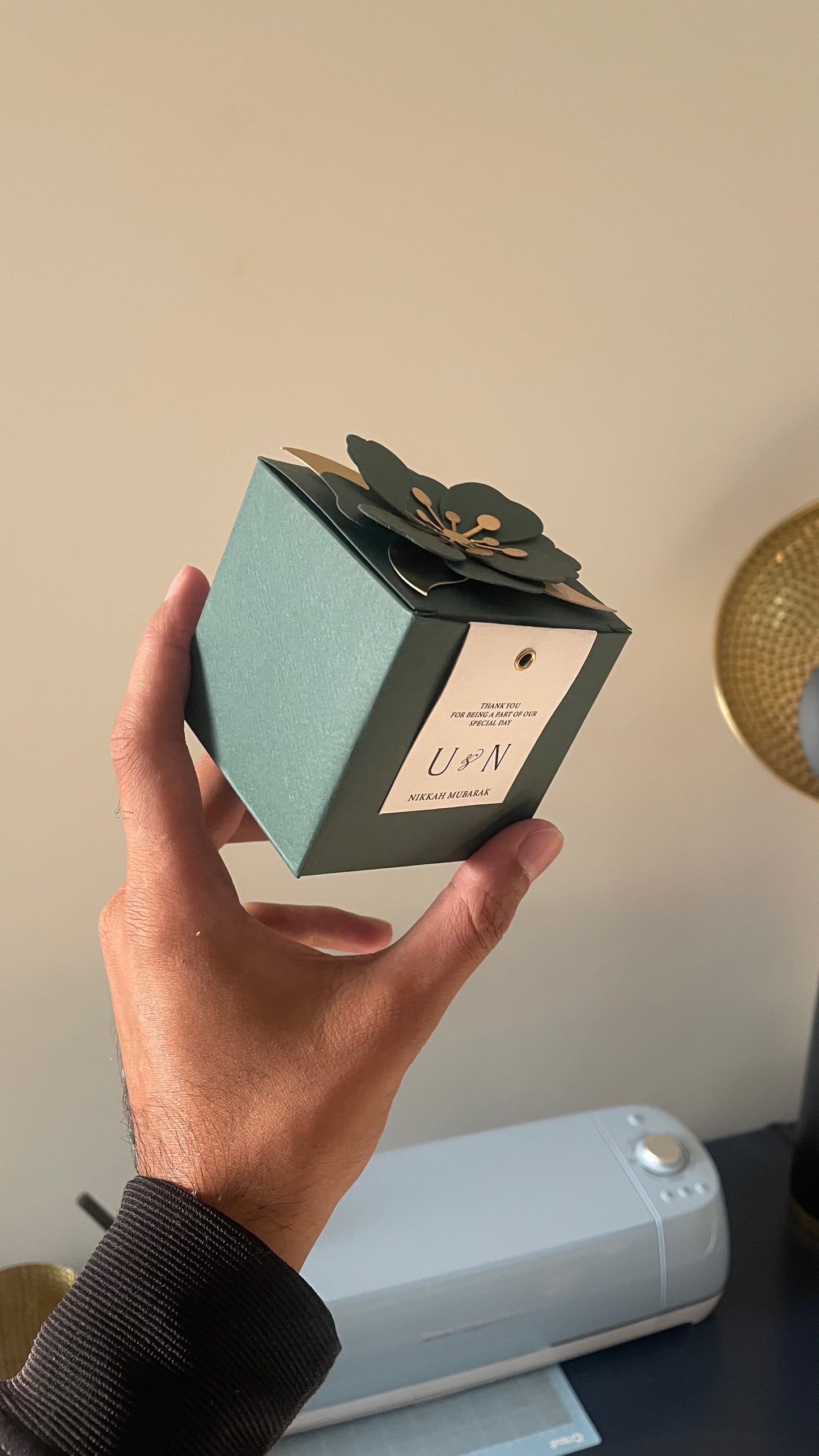 Luxe Flower Bid Box Green